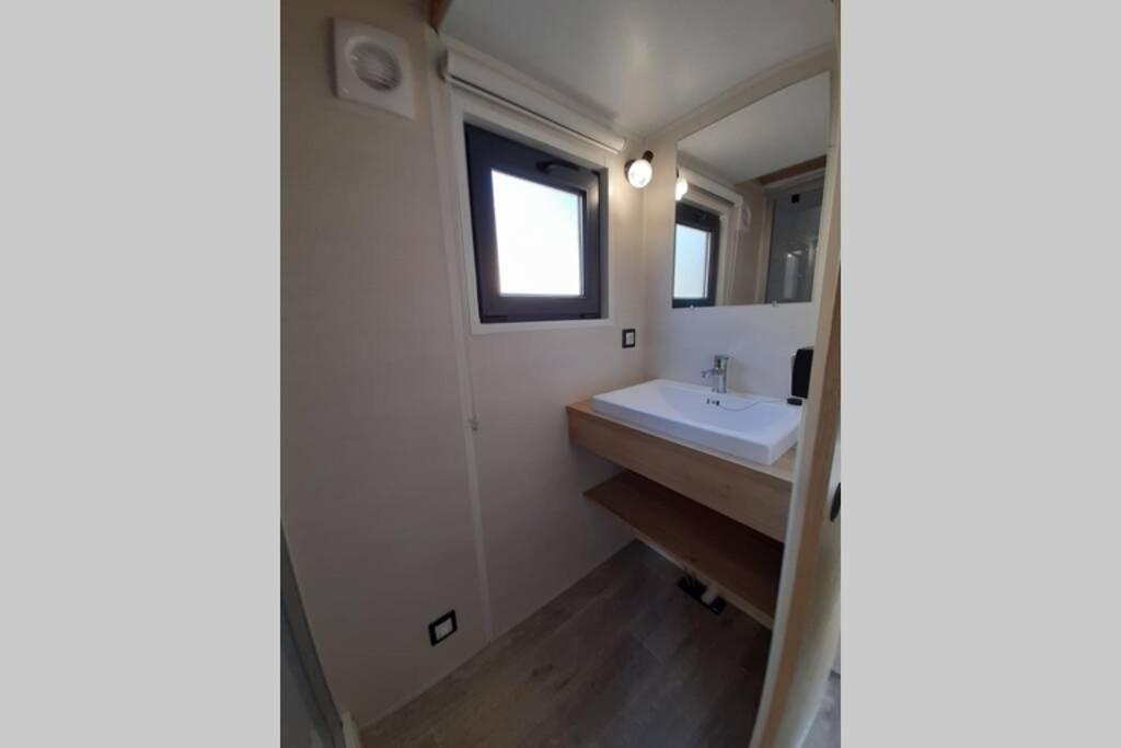Maison Tiny House 2 Chambres Soulac A 500M Plage Екстериор снимка